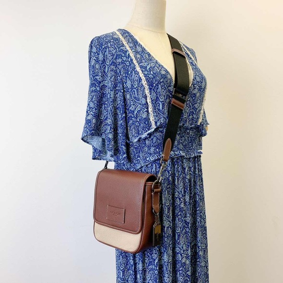 Coach CR236 Lucas Crossbody IN Natural Multi - Picture 1 of 10